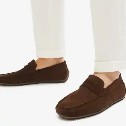 Какви обувки да носите с летен костюм? Надеждни съвети за мъже