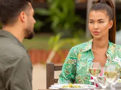 Косара НЕ Е НА СЕБЕ СИ: Не стига, че Васил избра друга, ами я унижи пред приятелите си! (виж какво заяви за нея)