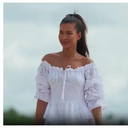 Косара от „Ергенът” деляла мъж с Азис