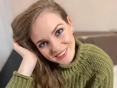 Майката на Нанси Карабойчева по-голяма красавица от нея