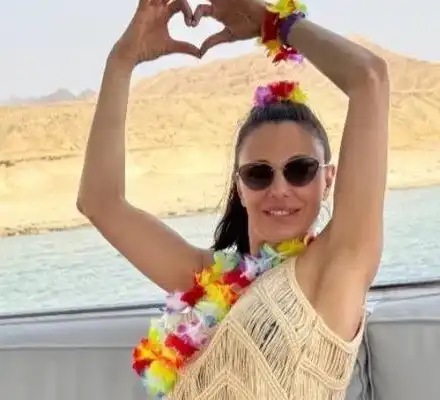 Мис Вселена Маги Вълчанова почива на яхта. С кого?