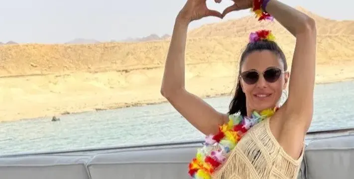 Мис Вселена Маги Вълчанова почива на яхта. С кого?