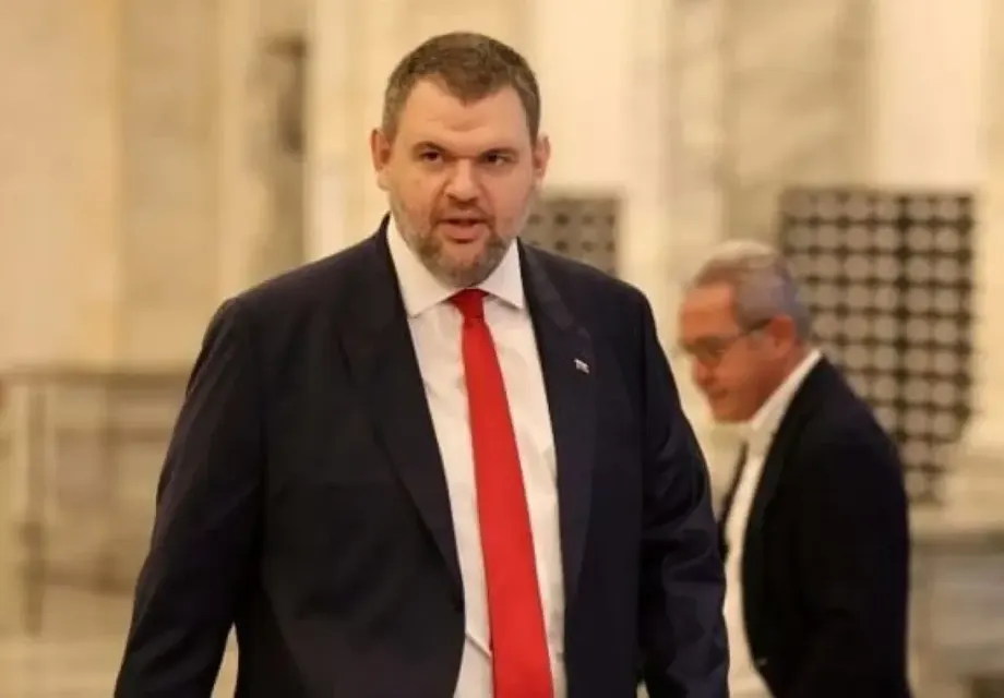 „Моделът Пеевски“ и Новото начало в политиката
