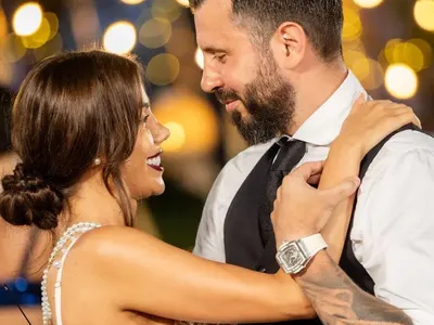 На Даниела й светнаха очите: Мартин с часовници за 130 бона (СНИМКИ)