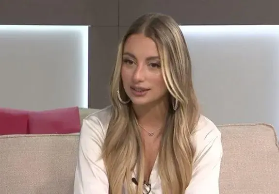 Наша певица по стъпките на Гришо