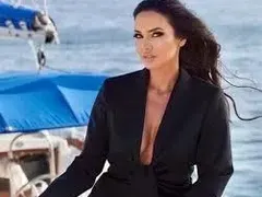 Наталия Гуркова блъска яко