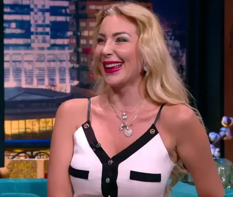 Не спира да се хвали! Тоца се върна от Малдивите, посреща Великден на вилата СНИМКИ