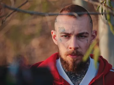 Огнян Павлов от „Безветрие“ израства без баща! Грижел се за болната си майка