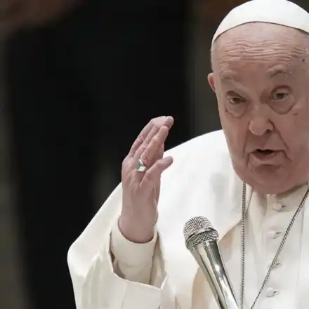 Почина папа Франциск