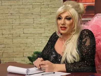 Предложили на Елза Парини да участва в банкови обири