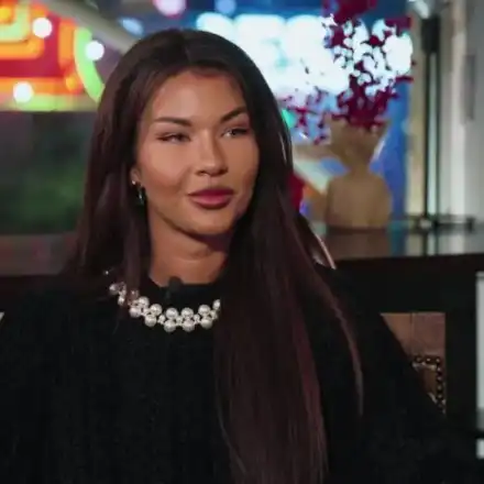 Резил! Косара от “Ергенът” е менте дизайнерка и крадла