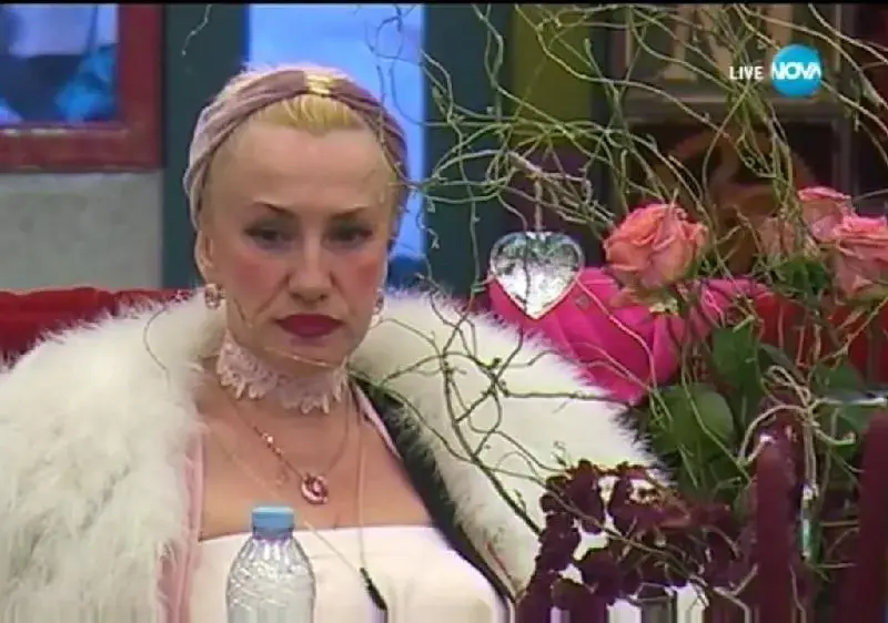 Сашка вече не вярва на врачки! (В миналото пръснала 150 бона по гледачки и ходжи )