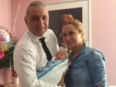 Сестрата на Стоичков се фука с внуците