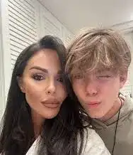 Синът на Галена я запозна с изгората си