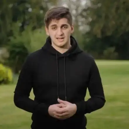 Синът на Стилиян Петров влиза в политиката