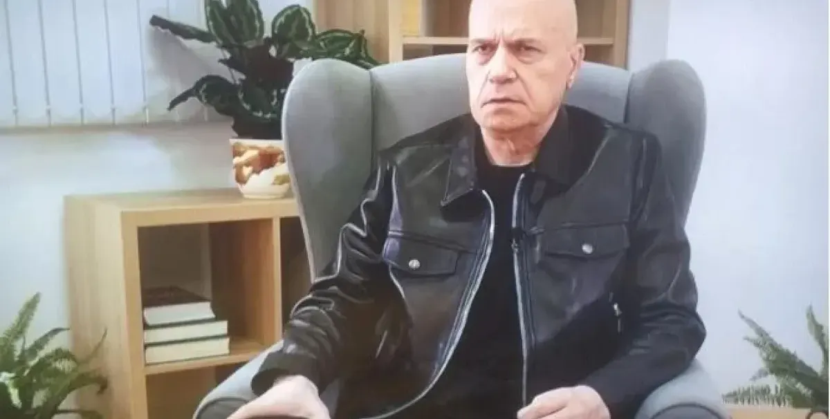 Слави остава начело на „Има такъв народ“