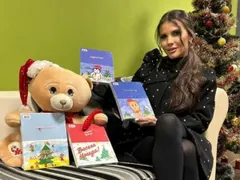 Теодора подхвана бизнес с детски картички