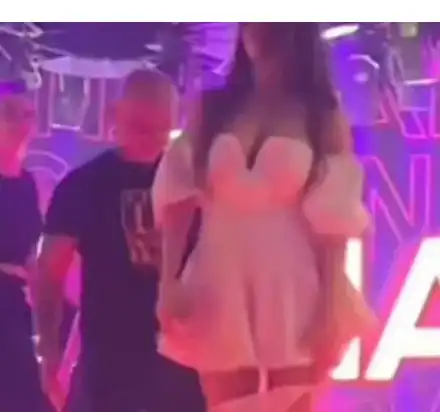 УТОЧНЕНИЕ: Не Галена, а Ария си събу гащите  в дискотека ВИДЕО