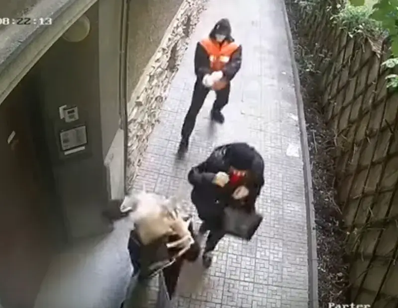 Вижте как изверг залива с бензин нотариус Людмила Тенева (ВИДЕО)