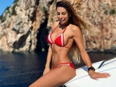 Виктория на Рачков си играе с огъня