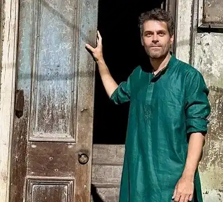 Владо Ангелов се боксира в Индия