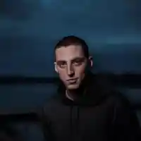 Владо Карамазов показва осъдени на доживотен затвор в изложба (СНИМКИ)