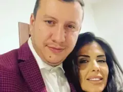 Бившият мъж на Анелия с погача за бебето