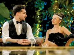 Ергенът Васил избира астроложката Адриана на финала