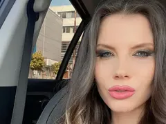 Фолкзвездата Теодора блокирана в огнен АД