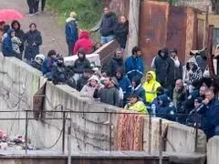 Жителите на „Захарна фабрика“: 30 години бяхме подложени на жесток цигански терор 