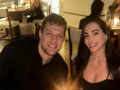 Зажениха Везенков в Гърция заради ТАЗИ снимка (Виж тук)