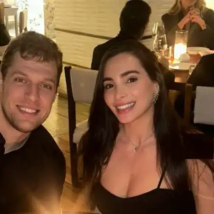 Зажениха Везенков в Гърция заради ТАЗИ снимка (Виж тук)