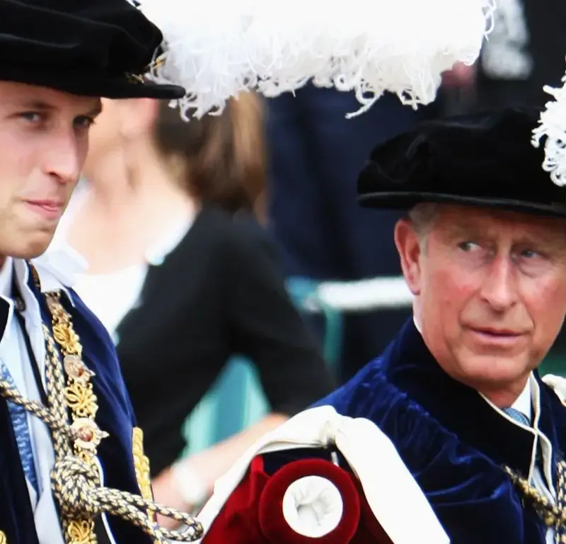 Защо Чарлз III няма да предаде трона на принц Уилям?