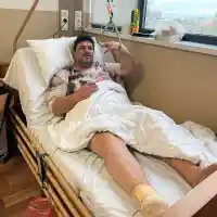 Зов за помощ: Да помогнем на тежко болен самотен баща с ампутиран крак буквално да оцелее