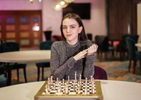 Нургюл Салимова сънува шахматни комбинации