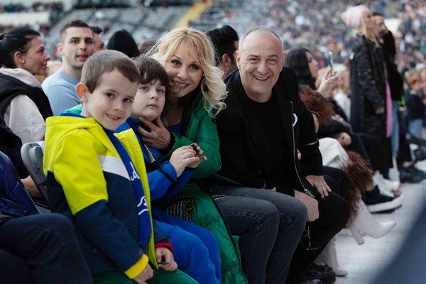 Технически гаф на косъм да провали финала на "Капките"  (МНОГО СНИМКИ)