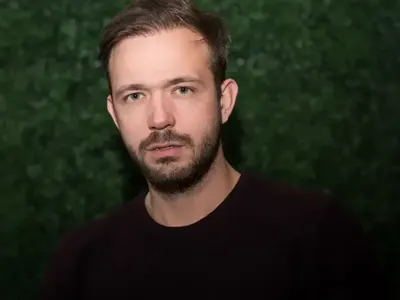 Алек Алексиев учи децата си на съчувствие