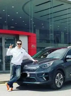 Александър Сано с нова кола