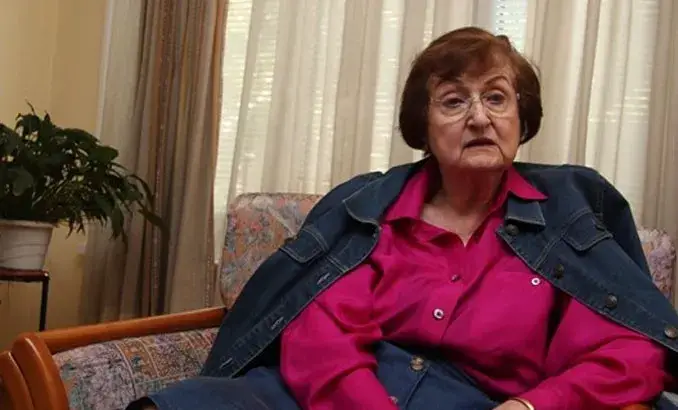 Анастасия Мозер гасне в старчески дом в Америка