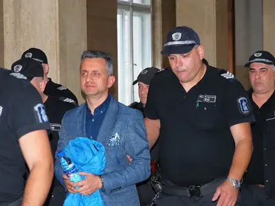 Арестуваният шеф на митницата в Пловдив Мирослав Беляшки с 300 000 евро рушвет от Паскал 