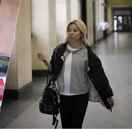 Балдъзата на Брендо ляга под ножа