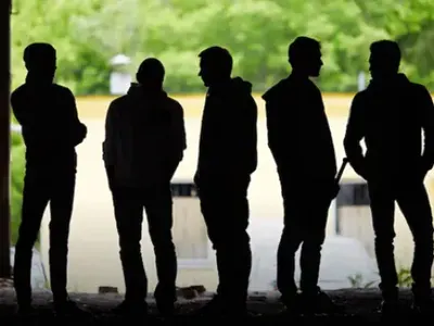 БГ звезди: Страхуваме се локалите да не нападнат децата ни