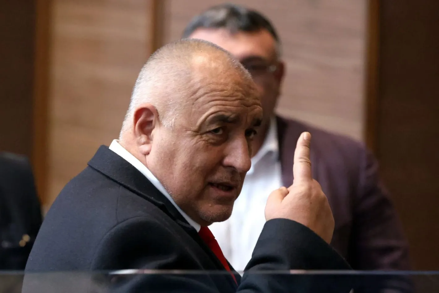Бойко спаси София от хаоса на ДС-кмета! Нареди Желязков, Петкова, синдикатите и Терзиев да се съберат и да намерят пари и решение