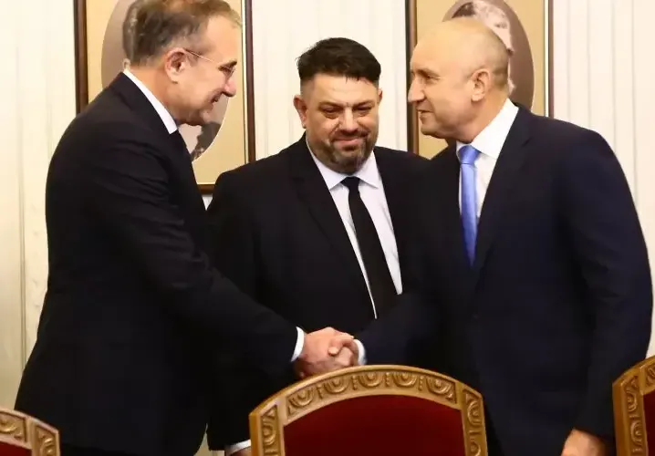 БСП и Слави охладняха към Радев 