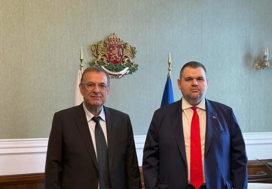 Делян Пеевски, лидер на ДПС и ПГ на ДПС-НОВО НАЧАЛО се срещна с доц. д-р Джевдет Чакъров. Обединение в името на хората и целостта на ДПС