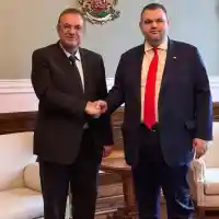 Делян Пеевски, лидер на ДПС и ПГ на ДПС-НОВО НАЧАЛО се срещна с доц. д-р Джевдет Чакъров. Обединение в името на хората и целостта на ДПС