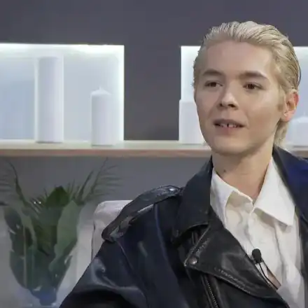 Детето-чудо на поп музиката Кристиан Костов в най-личното си интервю: Аз съм си и враг и най-добър приятел