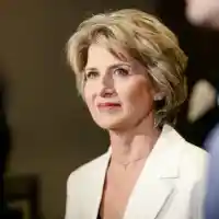 Ето я внучката на Весела Лечева! Малката Ваяна живее като принцеса (СНИМКИ)