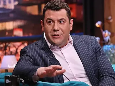 Евгени Будинов вдига сватба