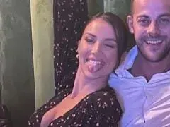 Гаджето на Богданска й кръшнал с млада манекенка